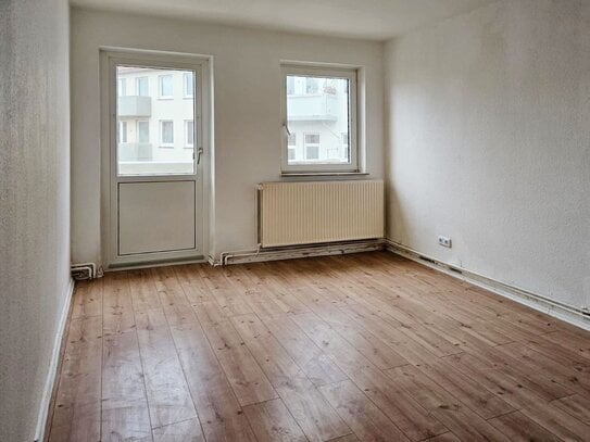 2-Zimmer-Wohnung mit Balkon in Geestemünde - 52 m² - aktuell in Renovierung!