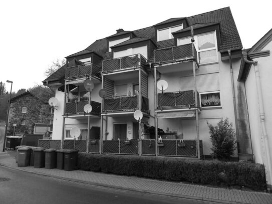 Attraktive Kapitalanlage: Gemütliche Dachgeschosswohnung mit Balkon!