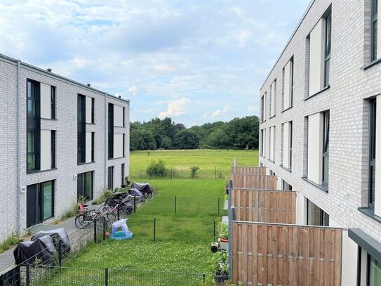 Lichtdurchflutete Maisonettewohnung im naturverbundenen Hummelsbüttel