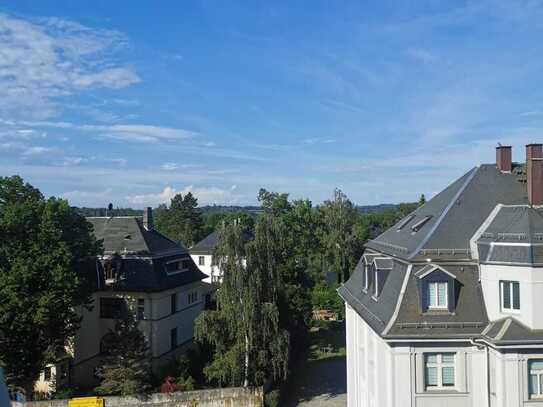 Helle Maisonette-Wohnung mit Panoramablick