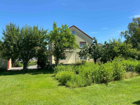 Gepflegtes EFH mit tollem Garten in Neuenhinzenhausen im schönen Schambachtal