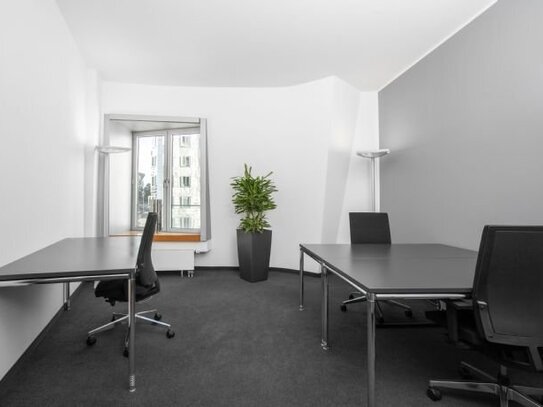 Privater Büroraum ganz auf Ihre individuellen Unternehmensbedürfnisse angepasst in Regus Dusseldorf, Neuer Zollhof