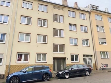 WIE NEU 3-Zimmer-Wohnung, Balkon, Parkettboden, 3.OG (ganz oben) Nürnberg, Nähe Wöhrder Wiese/U-Bahn