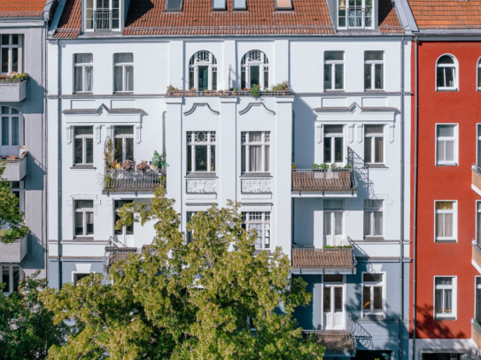 Erstbezug nach Sanierung! 3-Zi-Altbauwohnung in attraktiver Lage nahe dem Charlottenburger Schloss