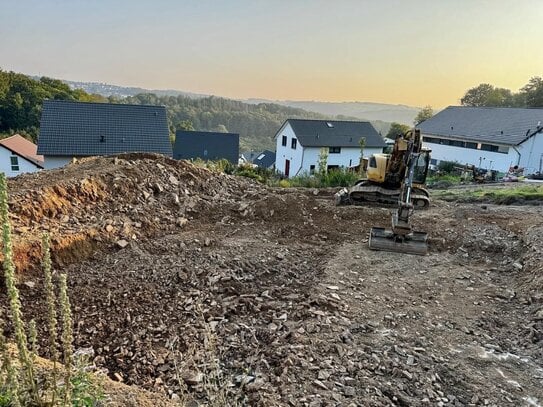 Modernes Wohnen im Grünen: Familienfreundliche Doppelhaushälften im idyllischen Neubaugebiet