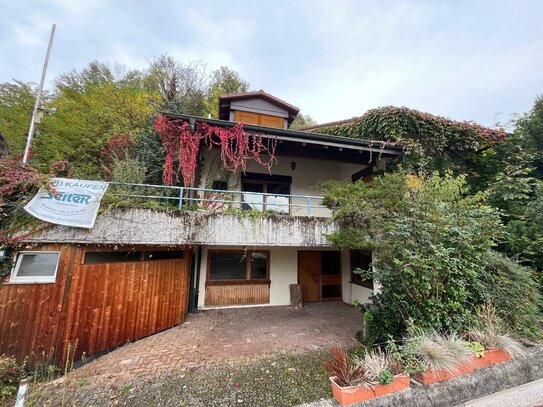 Ihr neues Zuhause steckt voller Potenzial: Individuelles Architektenhaus mit Garten in Grenzach-Wyhlen