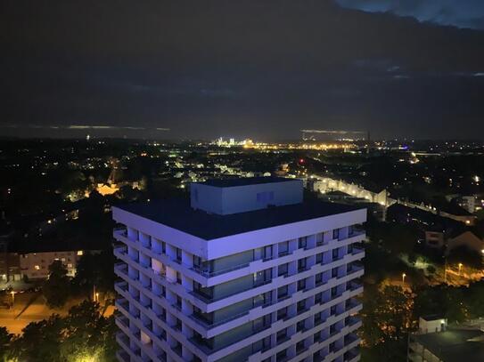 Großzügige, tolle Wohnung in der alten Maritim Residenz