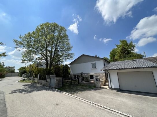 Einfamilienhaus mit großem sonnigen Grundstück in erstklassiger Lage