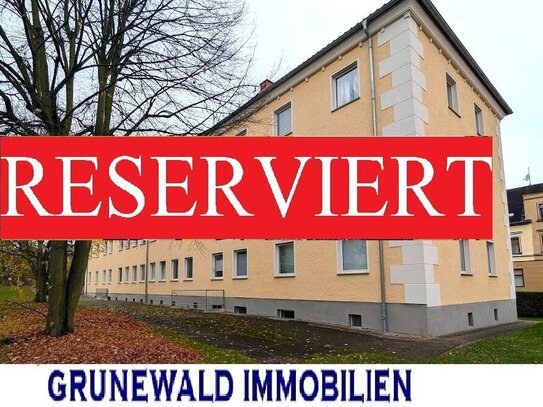 RESERVIERT! Vermietete 2-Raum-Wohnung mit Einbauküche.