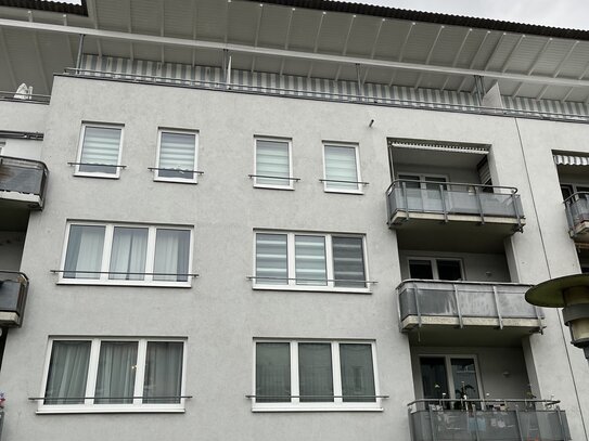 Moderne 2 Zimmer Küche Bad Dachgeschoßwohnung in Kassel Waldau