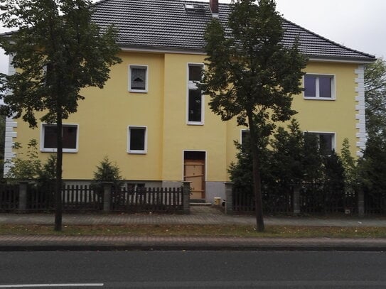 4,5-Zimmerwohnung mit Terrasse und Gartenanteil