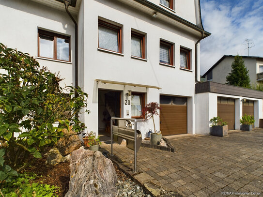 Dreifamilienhaus mit Fahrstuhl und Fernblick