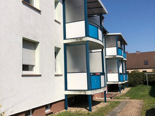 TOP Lage im Wohngebiet Nord 3-Raum-Wohnung mit Balkon und Carport