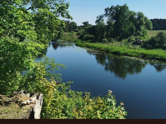 ***MITTEN IM GRÜNEN AM WASSER WARTET IHR TRAUMGRUNDSTÜCK IM WUNDERBAREN HANGELSBERG AUF SIE