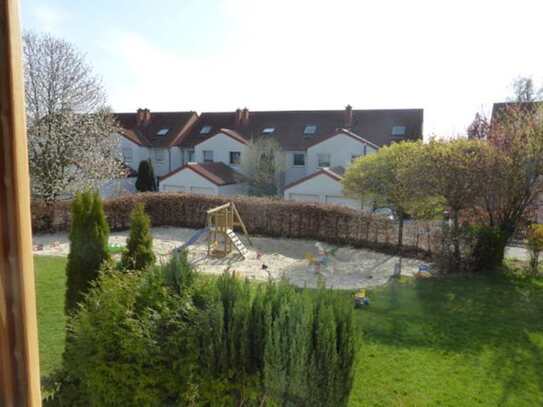 Helle kinderfreundliche Wohnung mit Terrasse und Wintergarten