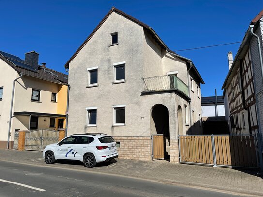 Großes Einfamilienhaus zum Kauf