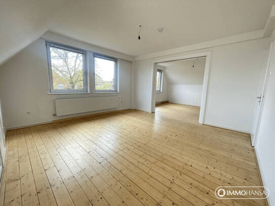 ++ Renovierte 4-Zimmer Wohnung mit Altbaucharme in zentraler Lage Uelzens mit Balkon ++