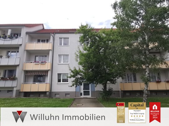 Gut geschnittene 3-Raum-Wohnung mit Balkon - Stellplatz möglich