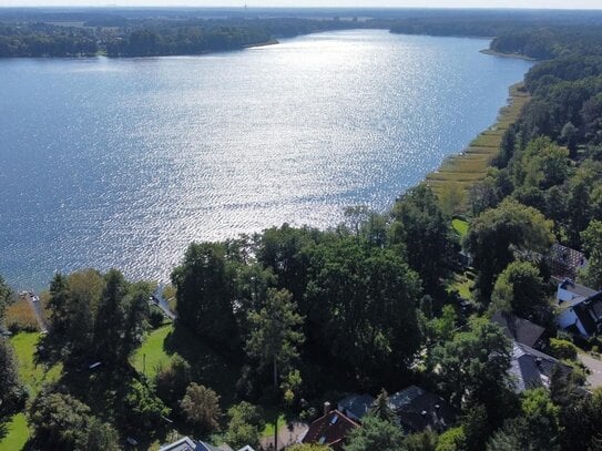 traumhaftes Wassergrundstück am Wandlitzsee mit Wasserlinie und eigenen Steg