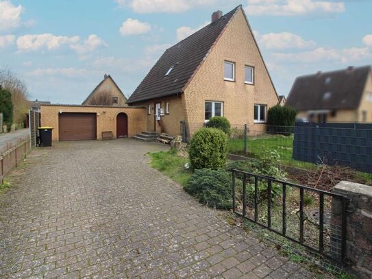 Realisieren Sie Ihr Zuhause nach eigenen Vorstellungen. EFH mit Garten und Garage in ruhiger Lage