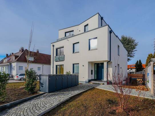 Großzügiges luxuriöses Neubau 3-Familienhaus für die ganze Familie oder als Investment am Riemer See