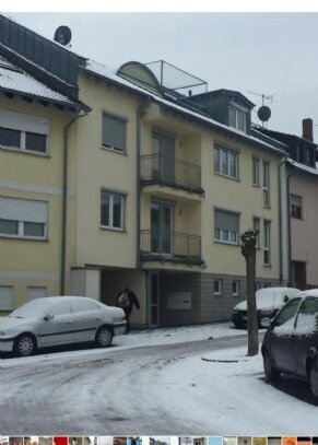 Sehr schöne geräumige 2-Zimmer-Wohnung in Duisdorf . Balkon Ausblick in großen Garten