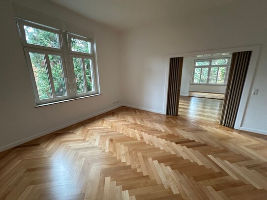 Charmante Altbau Wohnung in Gründerzeit Villa