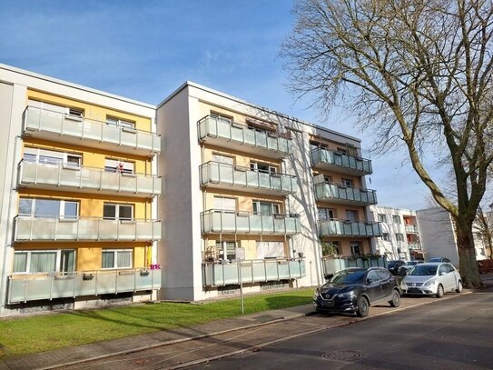 Bei VIVAWEST die Sonnenstrahlen auf dem eigenen Balkon genießen.