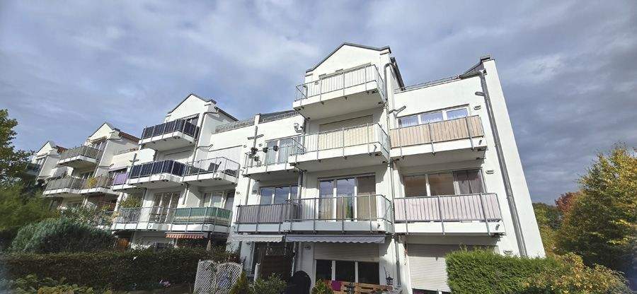 ! Top Neuwertige 1 Zi. mit Dachterrasse, inkl. TG-Stellpl. in gepflegter Wohnlage im attraktiven Leipziger Norden !