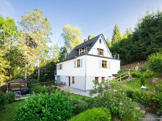 Kernsaniertes Zweifamilienhaus inkl. Ferienwohnung in Hinterzarten zu verkaufen