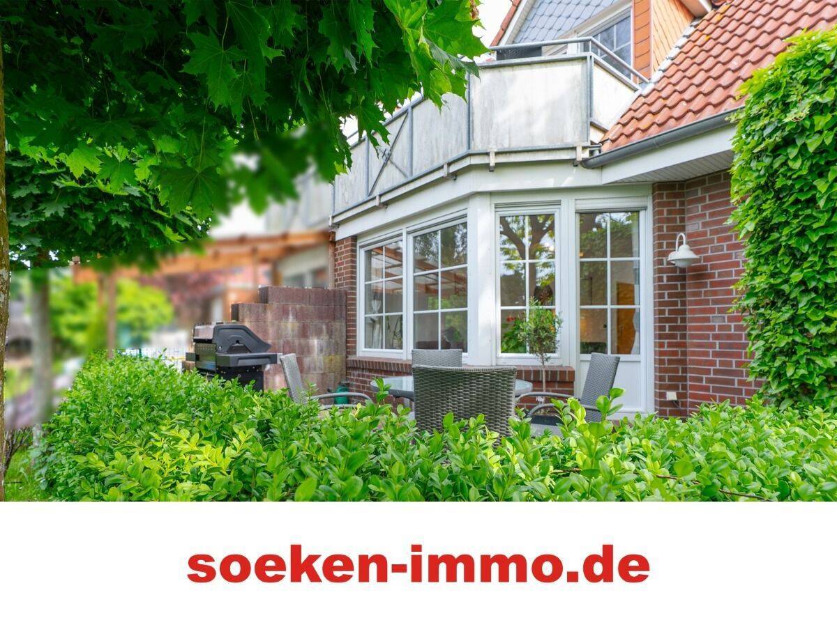 Real Estate Title Image Background
