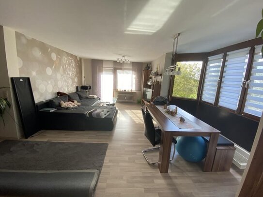 Gemütliche 3-Zimmer-Wohnung mit Garage auf dem Schafhof!