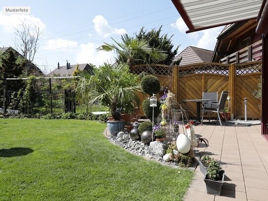 Einfamilienhaus in 33758 Schloß Holte-Stukenbrock, Bexterweg - Keine Provision! Jetzt sichern