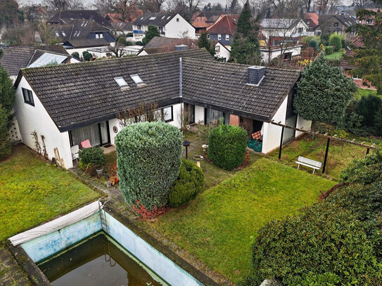 Handwerker aufgepasst! Sanierungsbedürftiges EFH mit nicht einsehbarem Garten und Pool in Altencelle