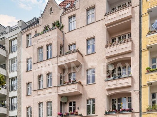 Charmante 2-Zimmer-Altbauwohnung mit Balkon in ruhiger und gefragter Lage