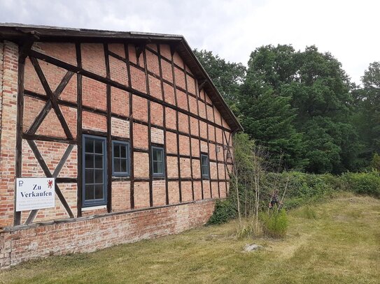 Die Räuberburg! Arbeiten und Wohnen unter einem Dach auf ca. 280 m² Wohn- und Nutzfläche auf einer Ebene!