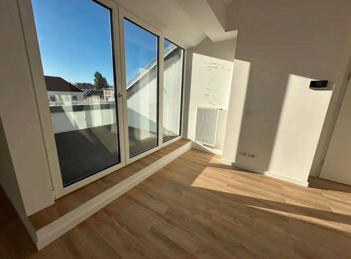 Wunderschöne Dachgeschosswohnung an der Spree in Charlottenburg - Photo 1