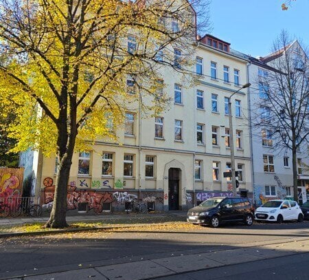 Optimal geschnittene WG Wohnung mit Balkon...