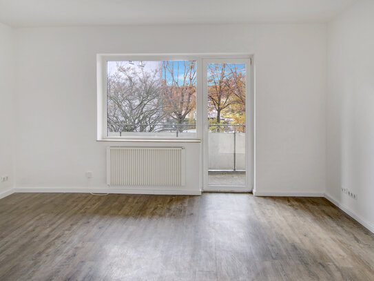 Nahe der Spandauer Altstadt - helle und moderne 1-Zimmer-Wohnung mit Balkon