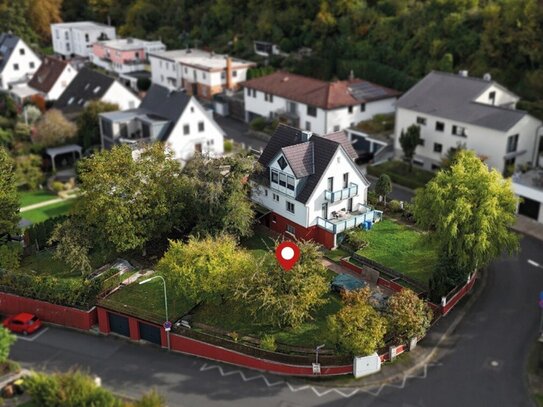 Einfamilienhaus auf einem 1111m2 großem Grundstück mit herrlichem Garten