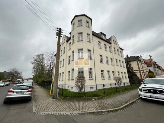 Kapitalanleger aufgepasst: 3-Raum-Wohnung in Böhlitz-Ehrenberg mit Tageslichtbad und Balkon