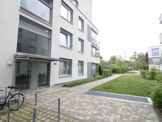 Hochwertige 2-Zi.-Whg. mit großem Balkon unweit vom Großen Garten und Seidnitz-Center!