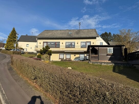 Schön gelegenes Einfamilienhaus nebst Garage und Balkon