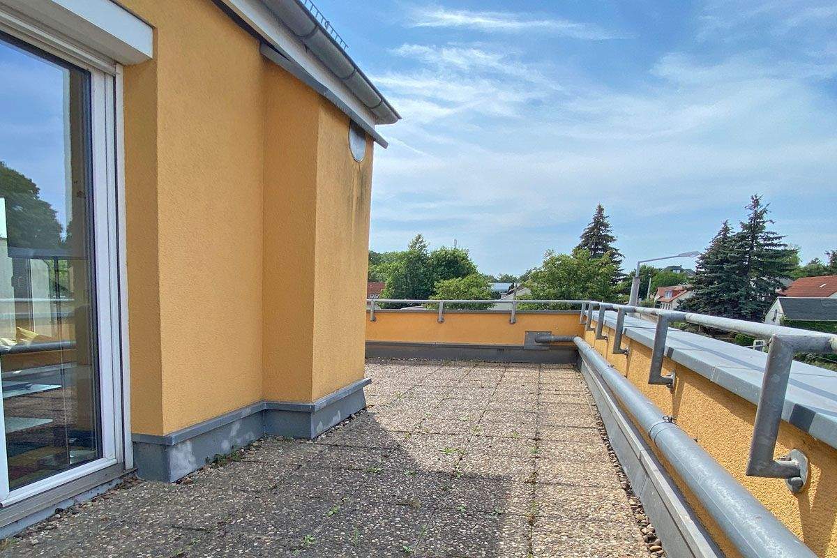 DG-Maisonette mit Dachterrasse + EBK mgl.*