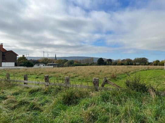 Elsdorf-Oberembt: baureifes Wohnbauland mit fabelhaftem Blick auf die Sophienhöhe!