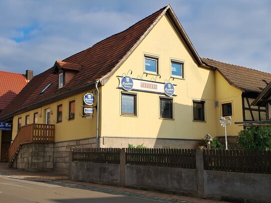 1 Geschäftshaus ehem. Gastro. mit 4- Zimmerwohnung und großem Grundstück in Sulzdorf a.d. Lederhecke. bei Bad Königshof…