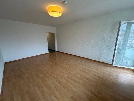Freie 1 Zimmer-Wohnung in Eimsbüttel, 37 m² mit Balkon