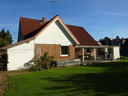 Ein großzügiges Einfamilienhaus in Waldrandlage von Celle/Garßen! (AI-6400)