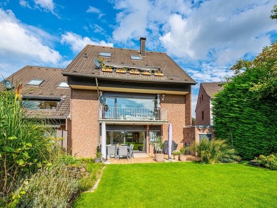 M'GLADBACH-VENN HOCHWERTIGE & MODERNE HAUS IM HAUS - EINHEIT INKL. GARTEN & GARAGE!