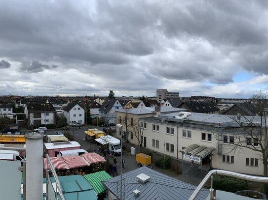 Schöne Dachgeschoss Wohnung mitten in Langen